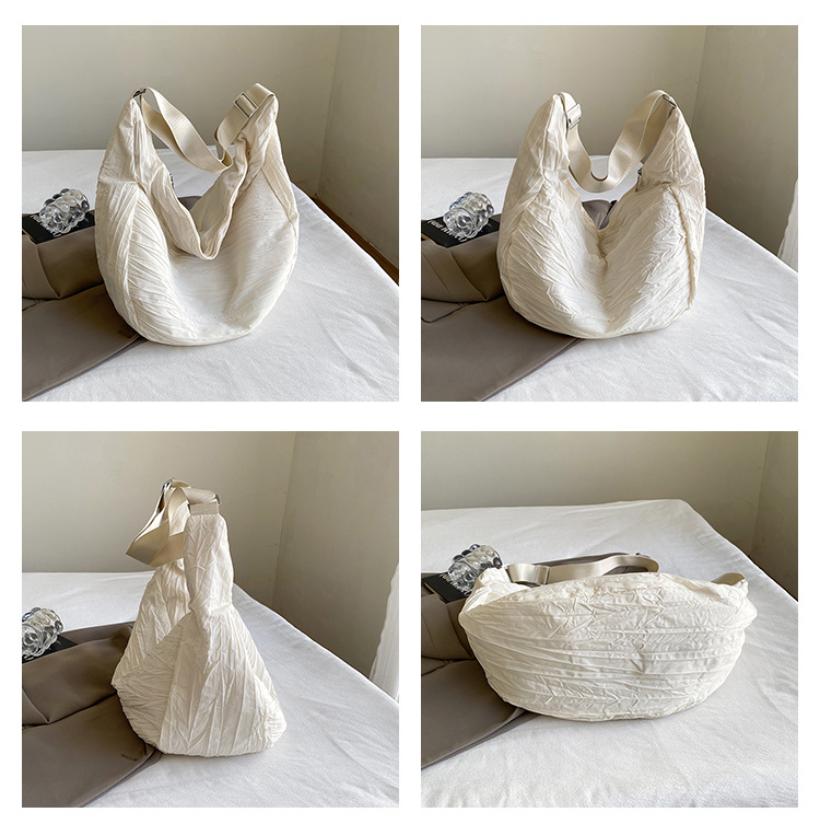 新品褶皱半月包简约时尚斜挎包大容量潮搭单肩包慵懒风都市休闲包详情14