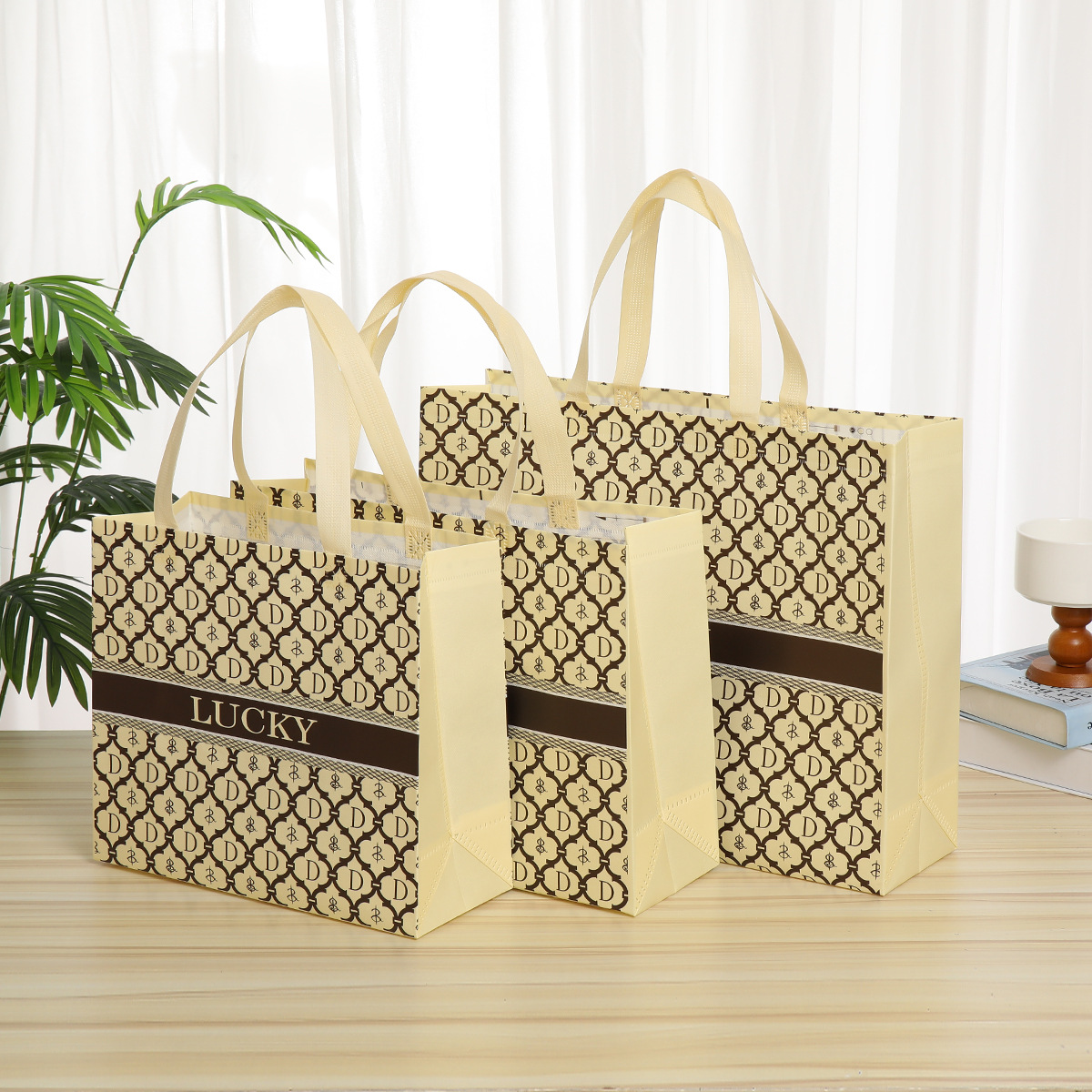 现货无纺布袋覆膜彩印横版服装购物手提袋 立体设计折叠便携广告礼品袋环保耐用详情2