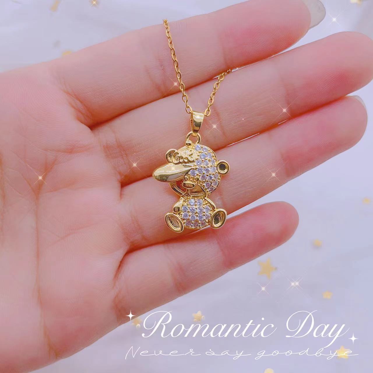 Ins-style simple and cute boy necklace, niche design, popular cross-border European and American neckwear, hat, boy collarbone chain pic 3