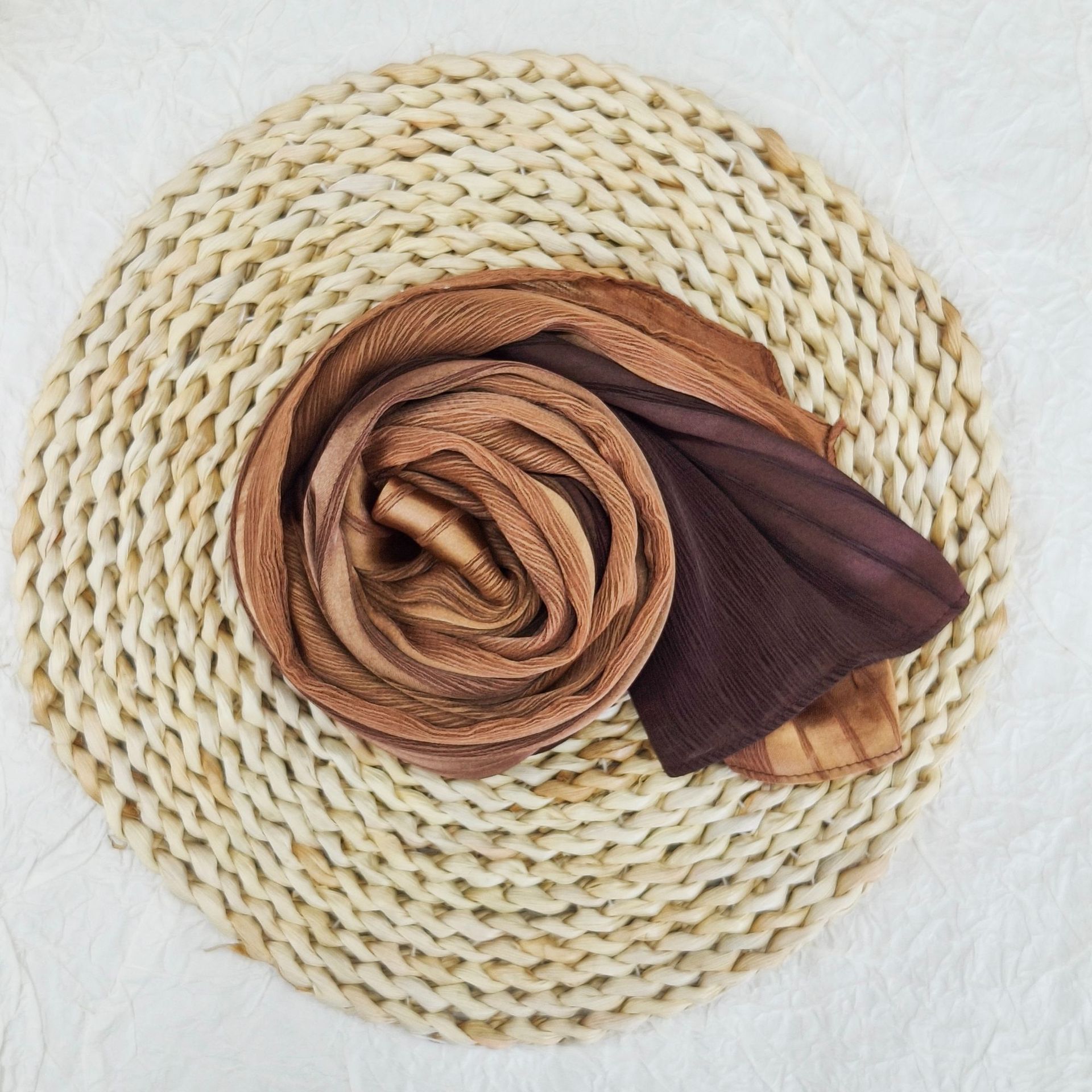 女式时尚百搭围巾头巾条纹褶皱设计渐变中东阿拉伯包头巾详情13