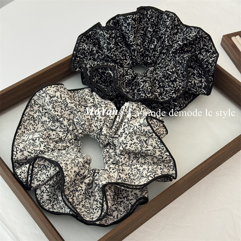 Retro and artistic small floral lace fringed large intestine hair band, high-end and elegant, unique and versatile hair rope, new hairstyle pic 11