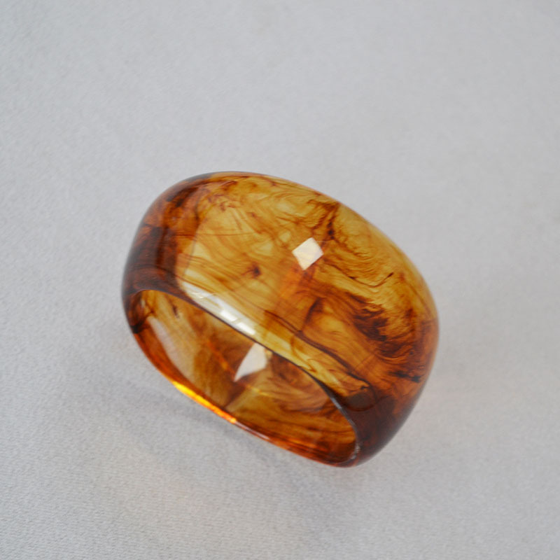 欧美时尚夸张小众复古文艺不规则亚克力水墨晕染宽版高级感手镯女详情9