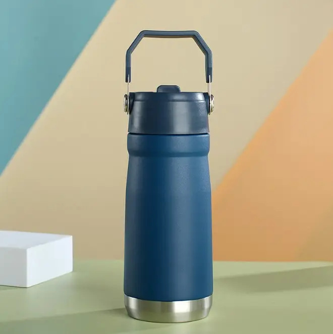 新款不锈钢双层真空保温杯太空壶带提手吸管户外便携大容量保温杯详情2