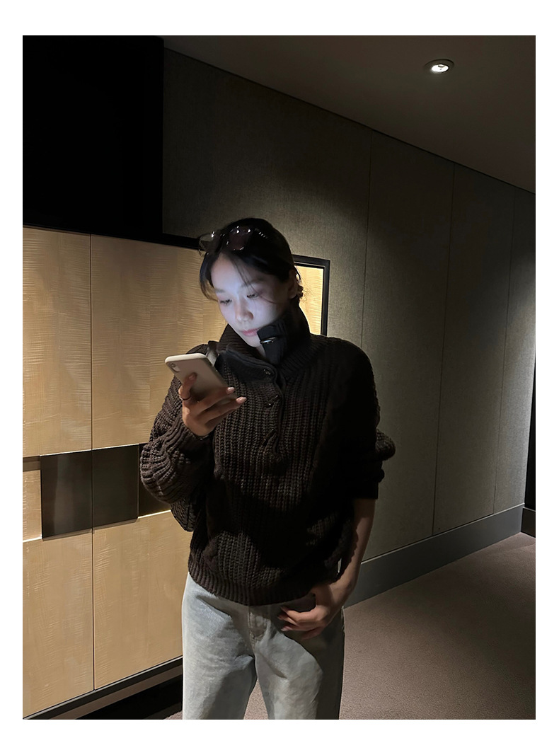 Winter new style horn buttoned lapel wool sweater, gentle and loose knitted sweater, sweater, sweater, sweater, sweater pic 20