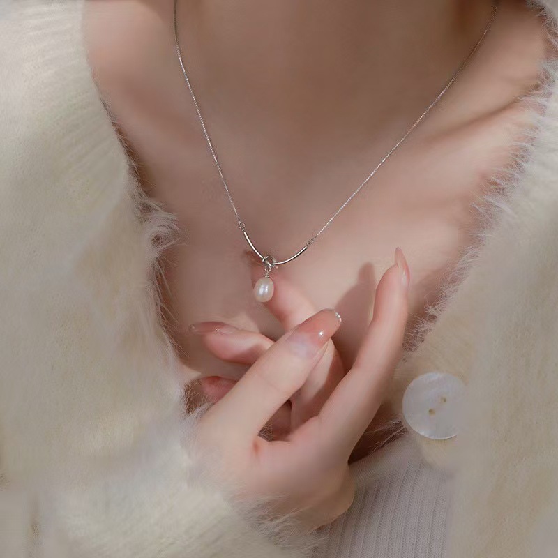 White Moonlight Five-piece set: Aquamarine design necklace pendant, moonstone, light luxury, simple and elegant, versatile necklace collarbone pic 3