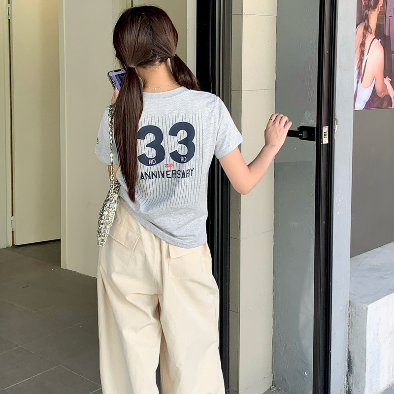 韩国小众潮流休闲运动风33号前后印花竖条字母显瘦正肩短袖T恤女详情5