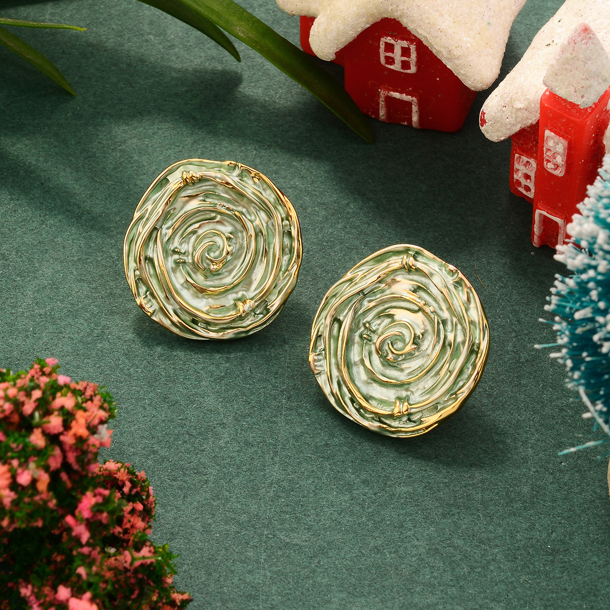 新款跨境圣诞节螺旋圆形耳环个性显脸小保色时尚秋冬设计感耳钉详情23