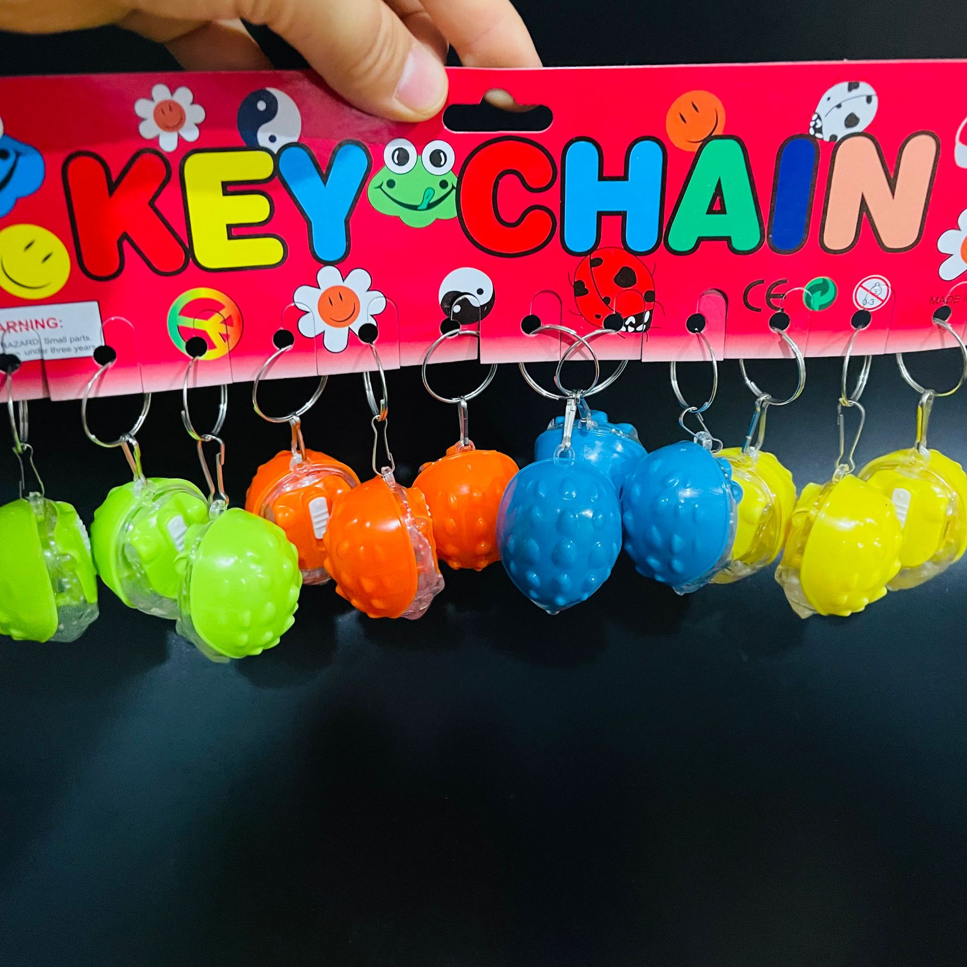 【 Zone 1-11 】 Hedgehog Keychain Light 12/ pack 2400/ piece 1 yuan store supply wholesale Luminous light keychain Light keyring light Street stall supply Colored luminous pendant light pic 4