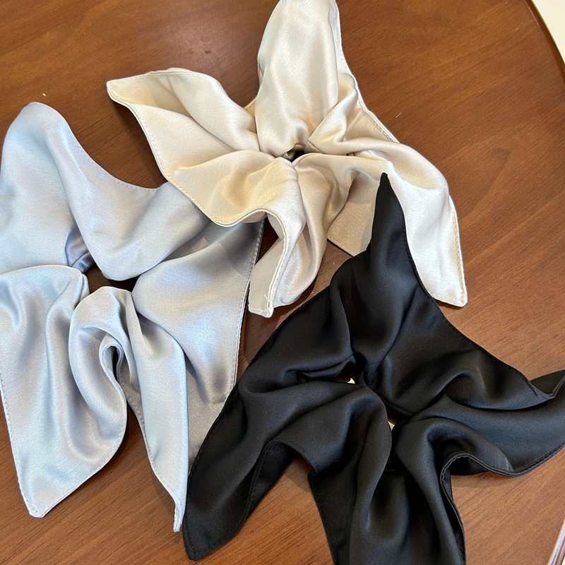Korean smooth satin square scarf, large hair band, retro and simple style, laid-back and elegant, flower-shaped headband, headwear for women pic 9