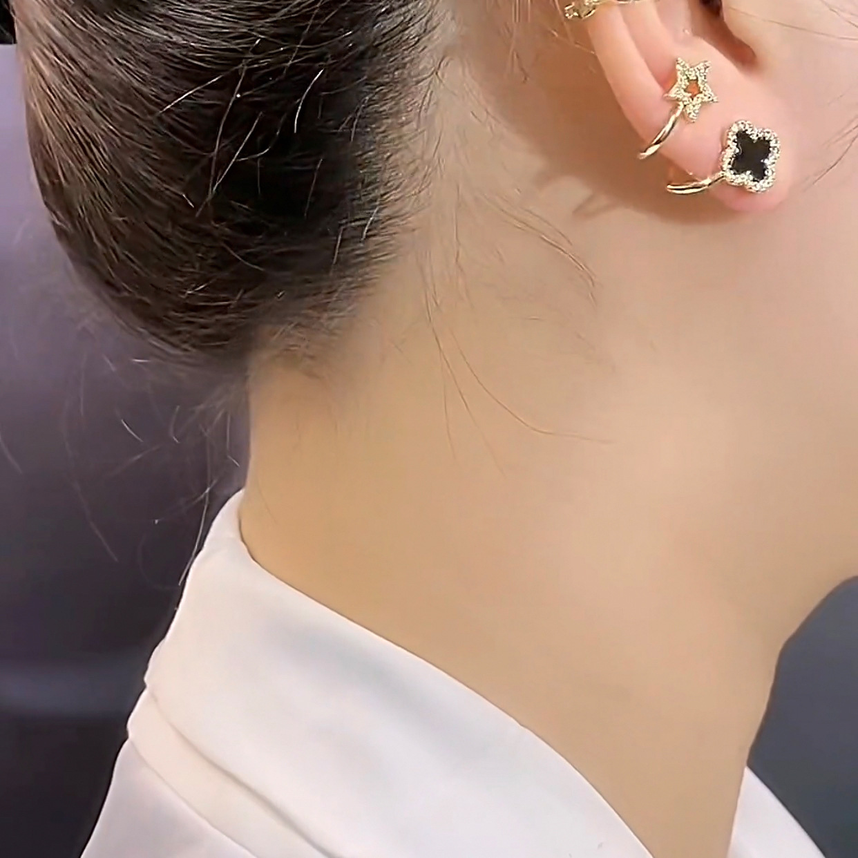 s925 Silver Needle black four-leaf clover fashionable and simple stud earrings, a niche design for women, exuding a sense of high-end, stylish and light luxury pic 6