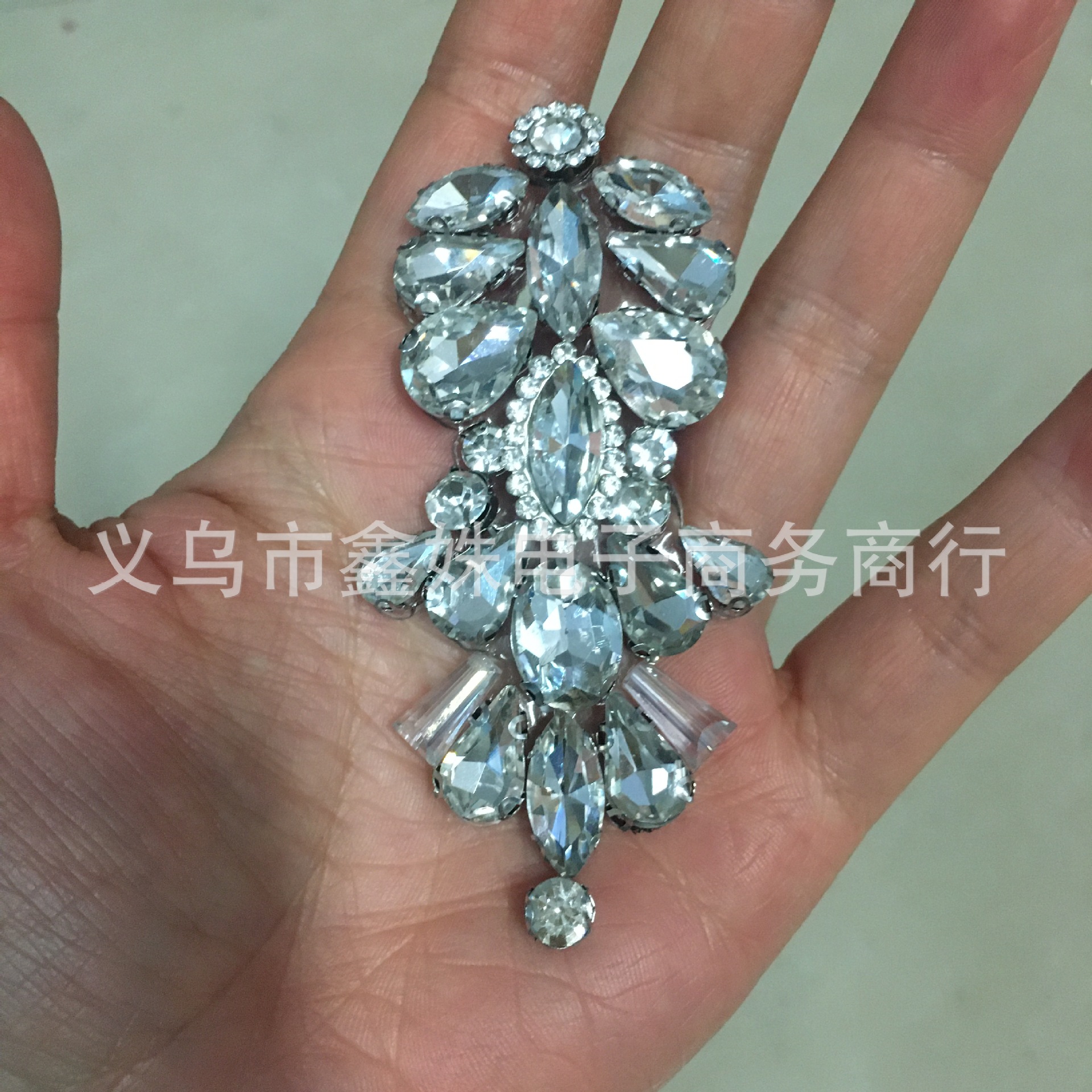 Crystal hot diamond back adhesive patch for bags, shoes and hats, diamond hot melt adhesive for accessories, clothing accessories and fabric stickers pic 4