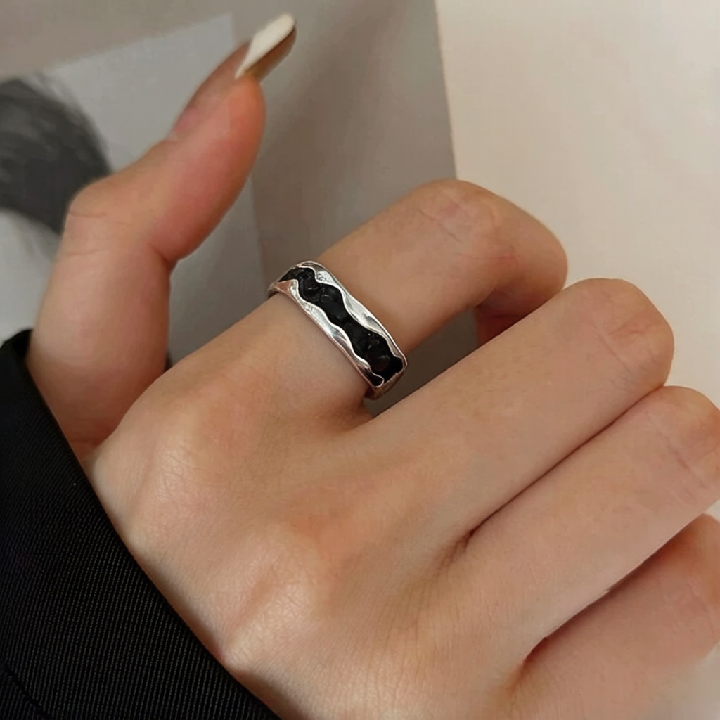 S925 sterling silver 3.7 black drip glaze index finger ring, a niche design for women, with a sense of high-end fashion and individuality, an open ring pic 1