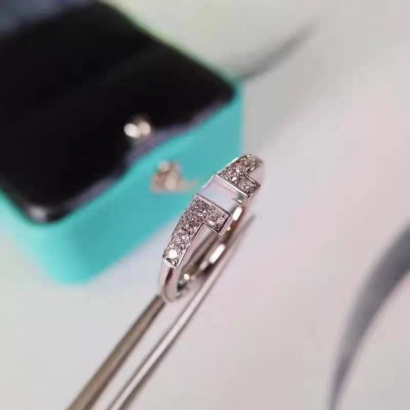 T家双T戒指女天然贝母拼钻v金镀18k小众设计情侣开口对戒厂家直销详情5