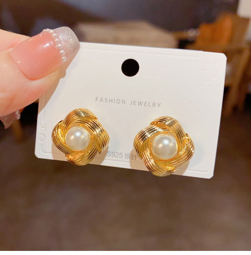 日韩轻奢高级感珍珠纹理感耳钉女冷淡风独特耳环时尚百搭耳饰详情6