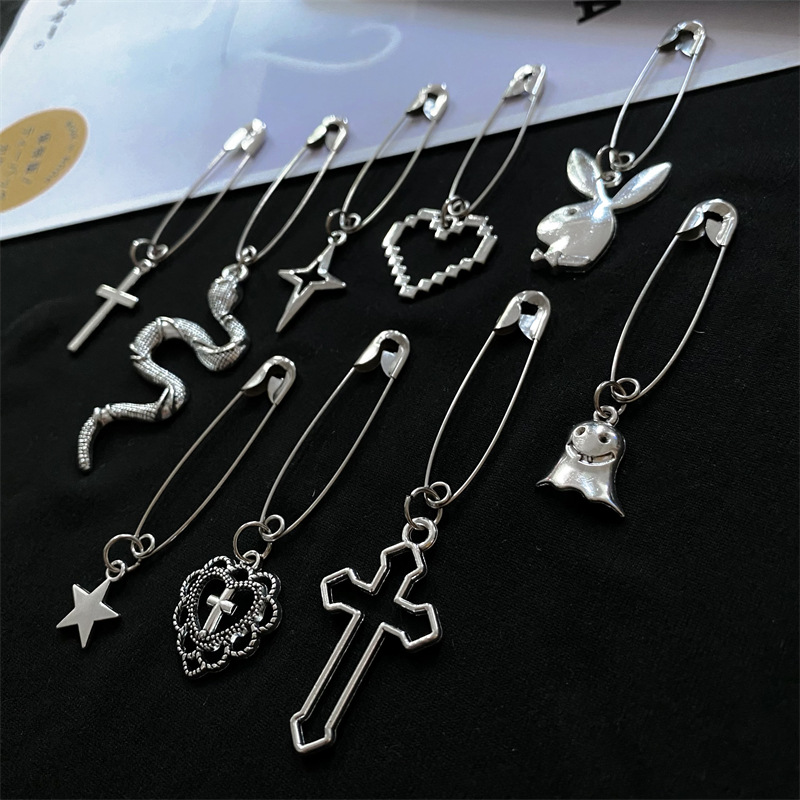 Gothic style, dark millennium, hot girl, cross, sweet love, alloy head accessories, shoes, bags, small hanging decorations, trendy accessories pic 3