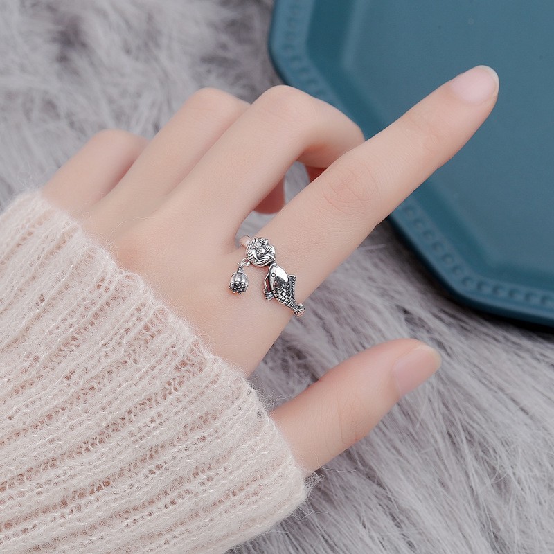 Silver-plated wealth-attracting lotus pod small koi fish ring, with an abundance every year, retro small fish lotus flower lotus pod ring opening pic 4