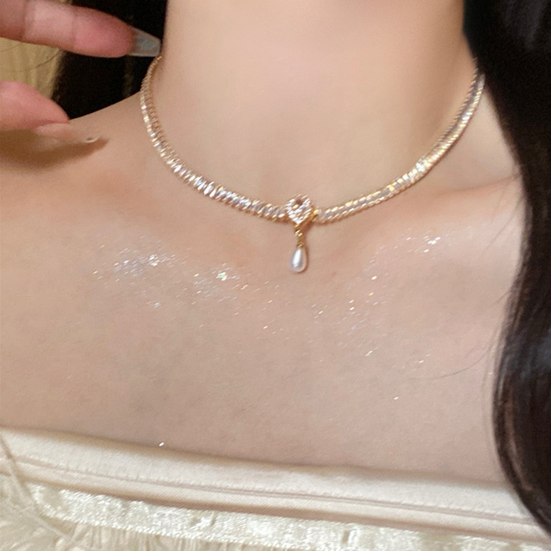 French Hepburn style zircon necklace, light luxury, niche and high-end design sense, teardrop-shaped pearl collarbone chain, Internet celebrity necklace pic 12