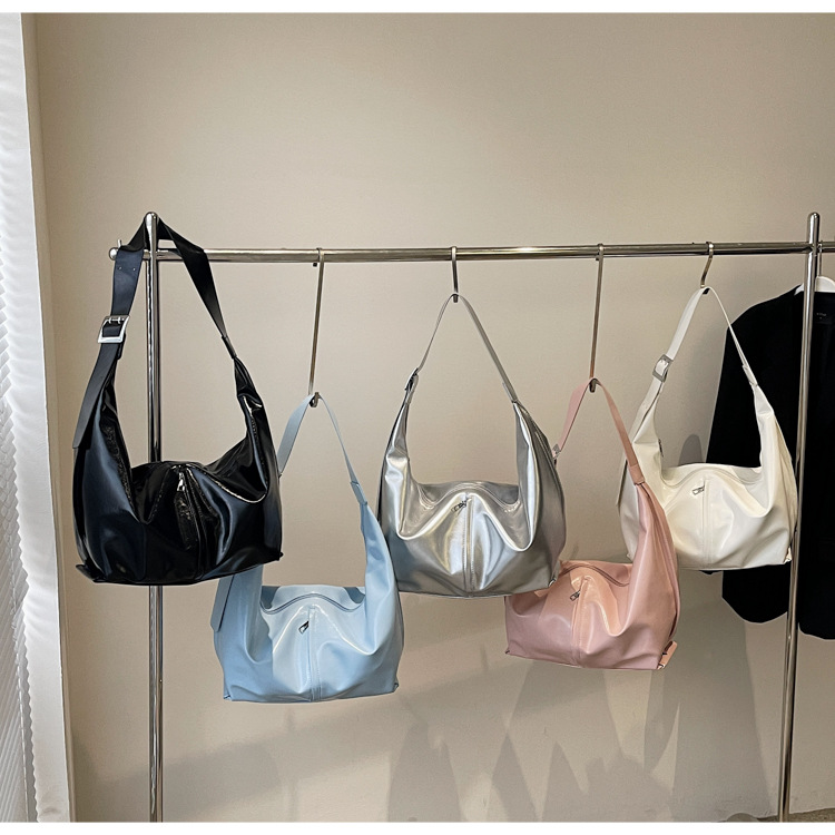 大容量腋下包女2025新款春夏季休闲百搭单肩斜挎包流行通勤饺子包详情28