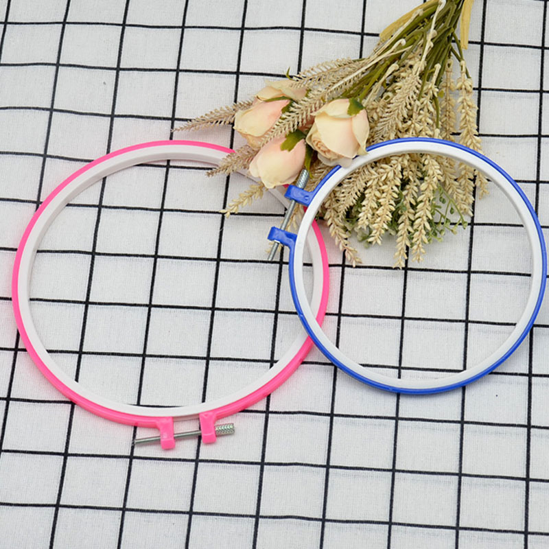 厂家直供十字刺绣塑料绣绷 手工DYI绣花固定圈 可调节绣布刺绣绷详情6