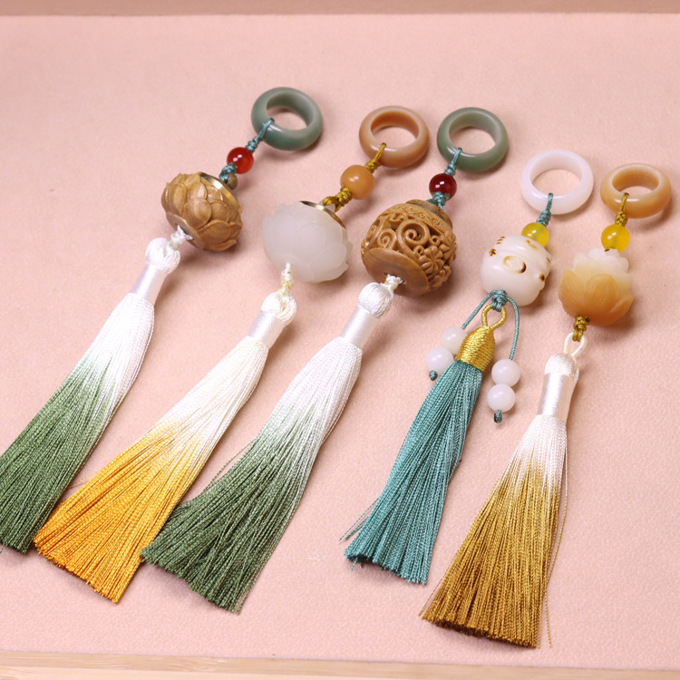 White, yellow and green Bodhi running ring pendant with tassel prayer beads pendant accessory, hand-held pendant with tassel hand-held prayer beads pendant pic 2