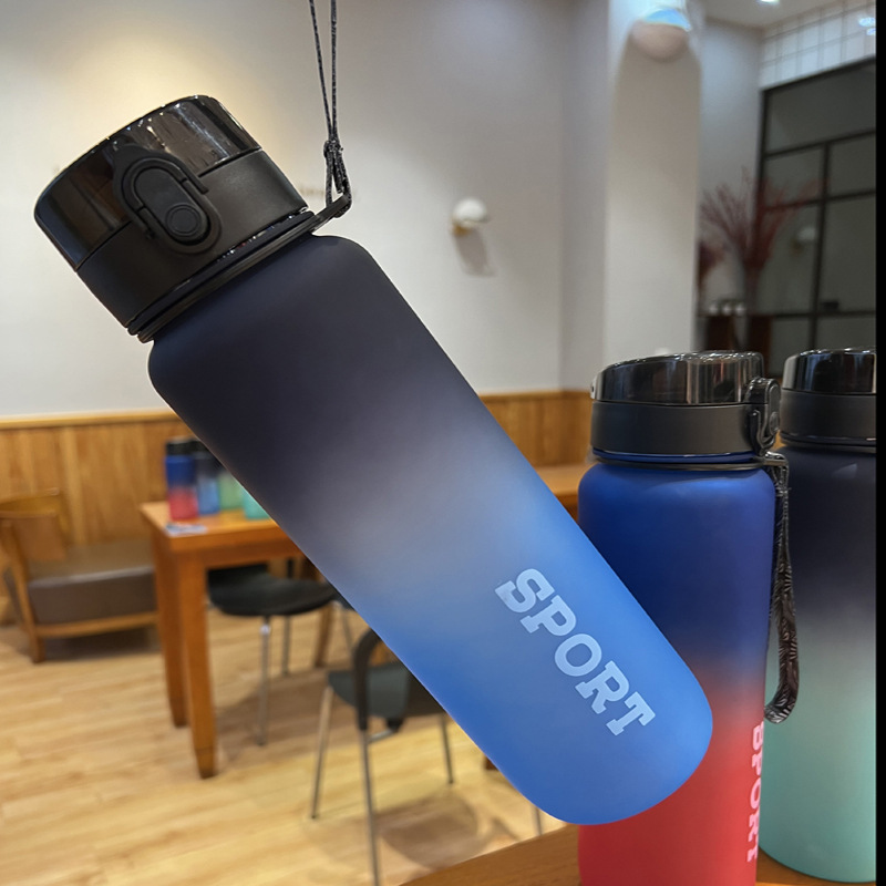 亚马逊运动健身大容量磨砂渐变摇摇杯防摔户外学生男女塑料水壶详情11