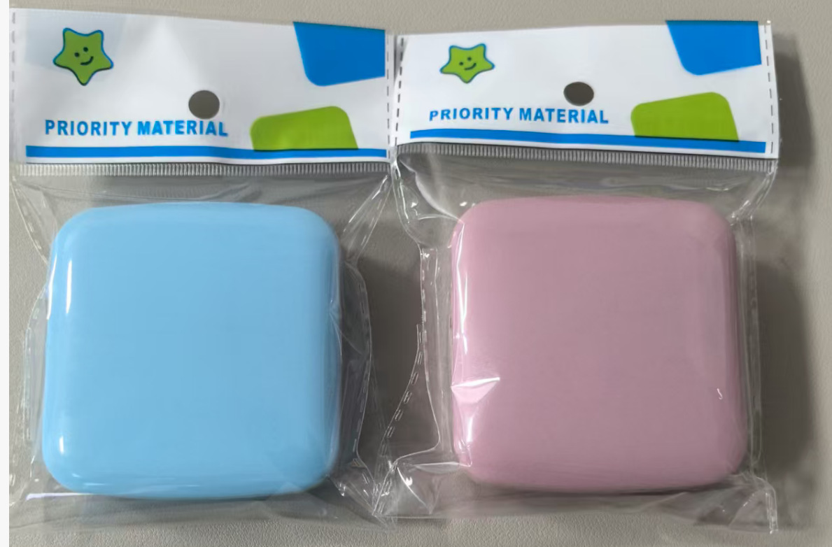 Portable transparent medicine storage box with high appearance level, mini one-week seven-day travel compartments, plastic medicine box, OPP bag pic 6