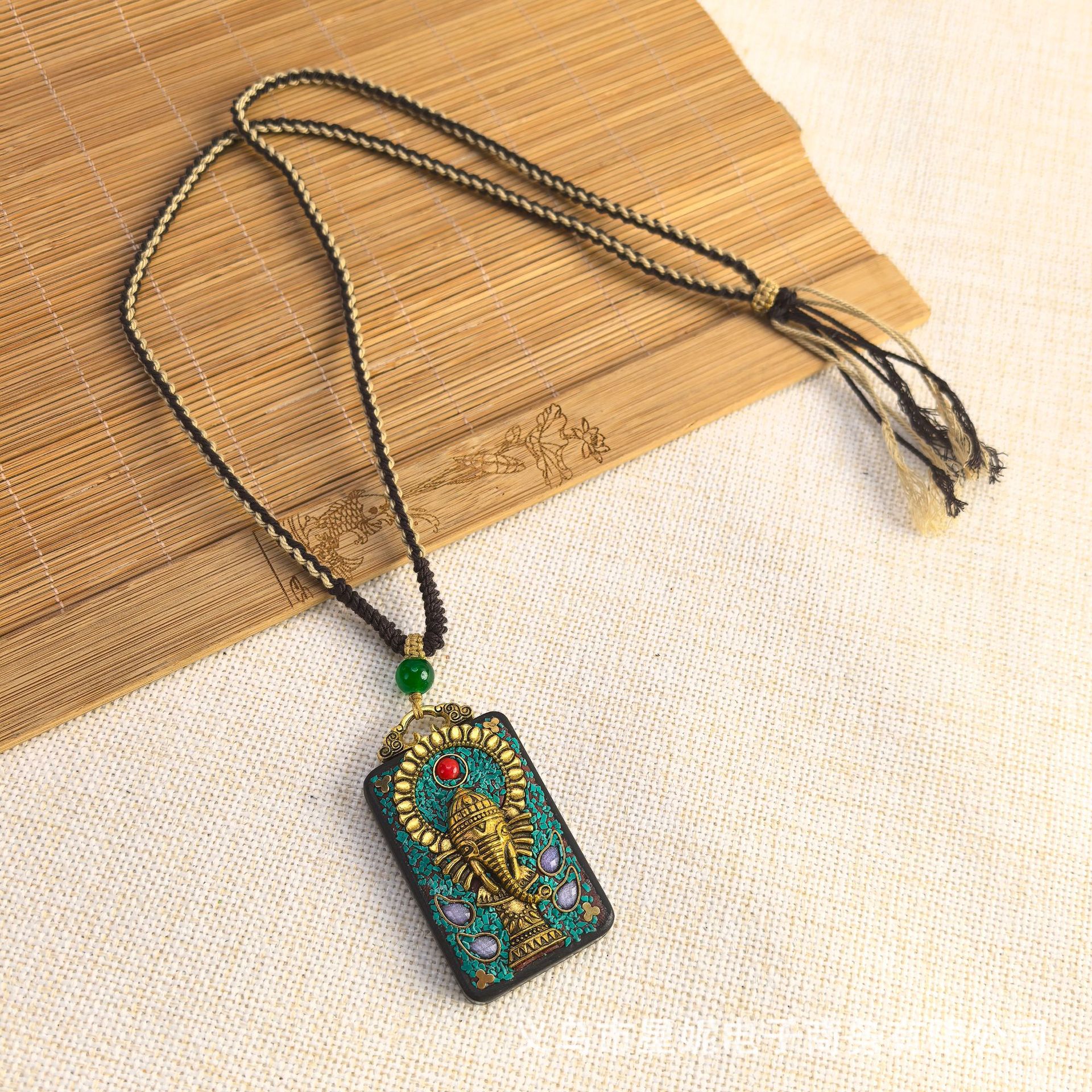 Nepalese Thangka pendant for men, green Tara Manjusri Bodhisattva, esandalwood Buddha amulet, retro necklace, sweater chain pendant for women pic 32