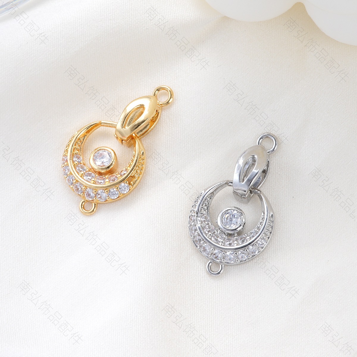 Copper-plated 18k gold color-preserving micro-inlaid zirconium crescent-shaped pendant, connecting buckle, bracelet, necklace clasp, DIY jewelry accessories pic 7