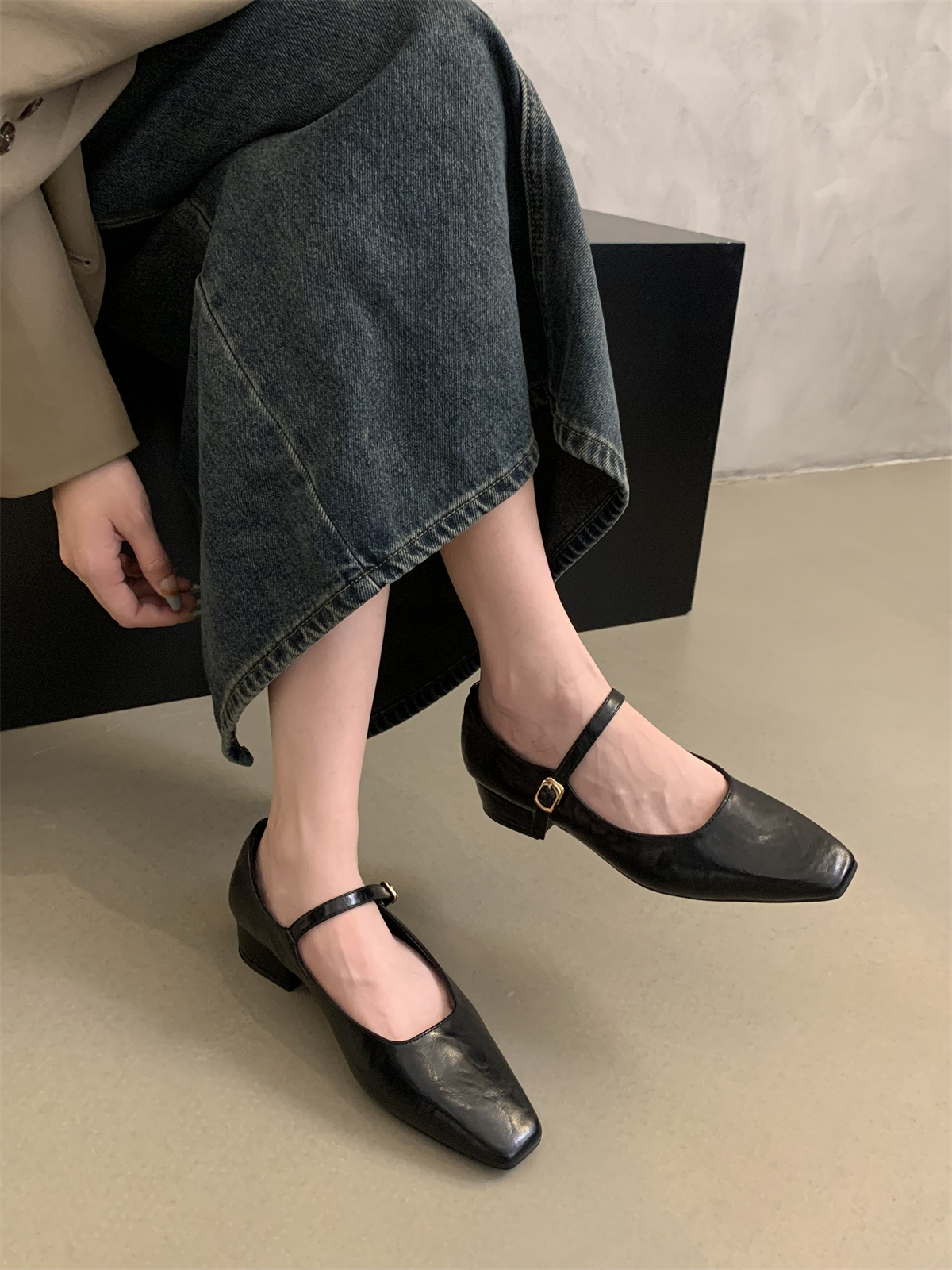 法式晚风气质通勤单鞋女2025新款秋季韩版仙女粗跟玛丽珍小皮鞋子详情7