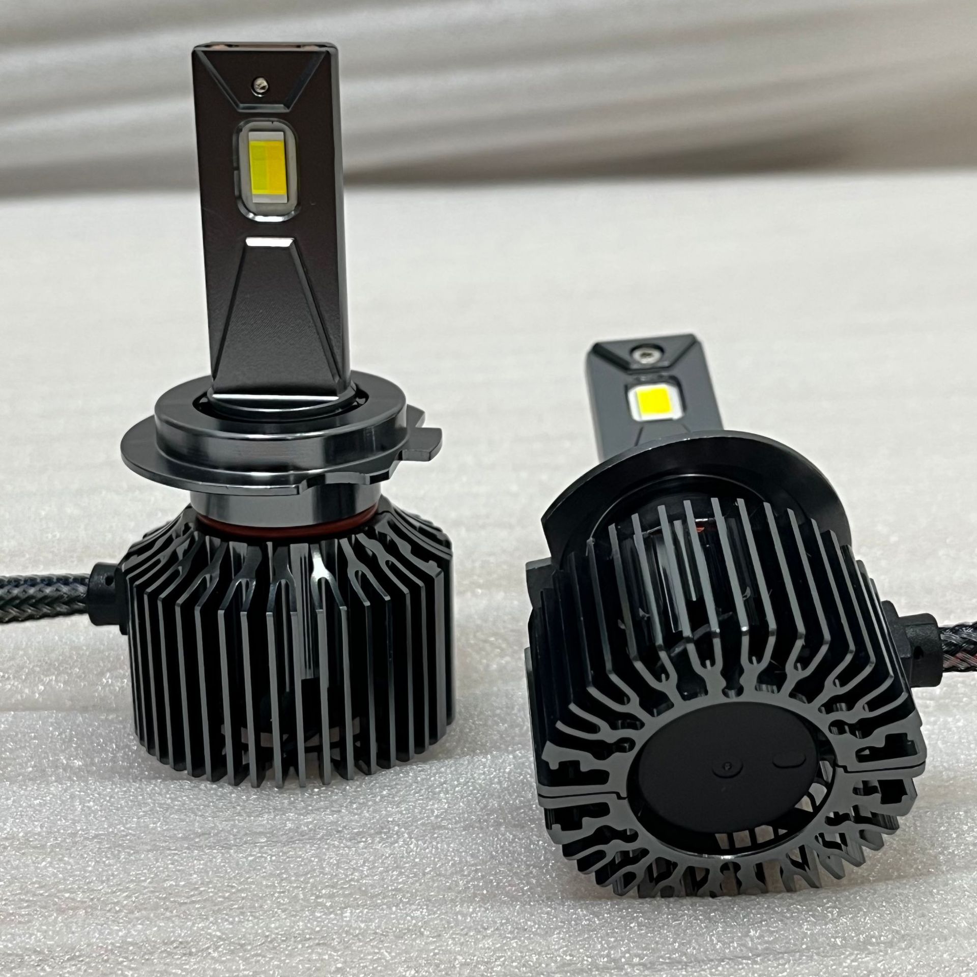 New 150W high-brightness automotive LED headlights, high-power LED car lights with 3 color temperatures, cross-border best-selling automotive headlights pic 4