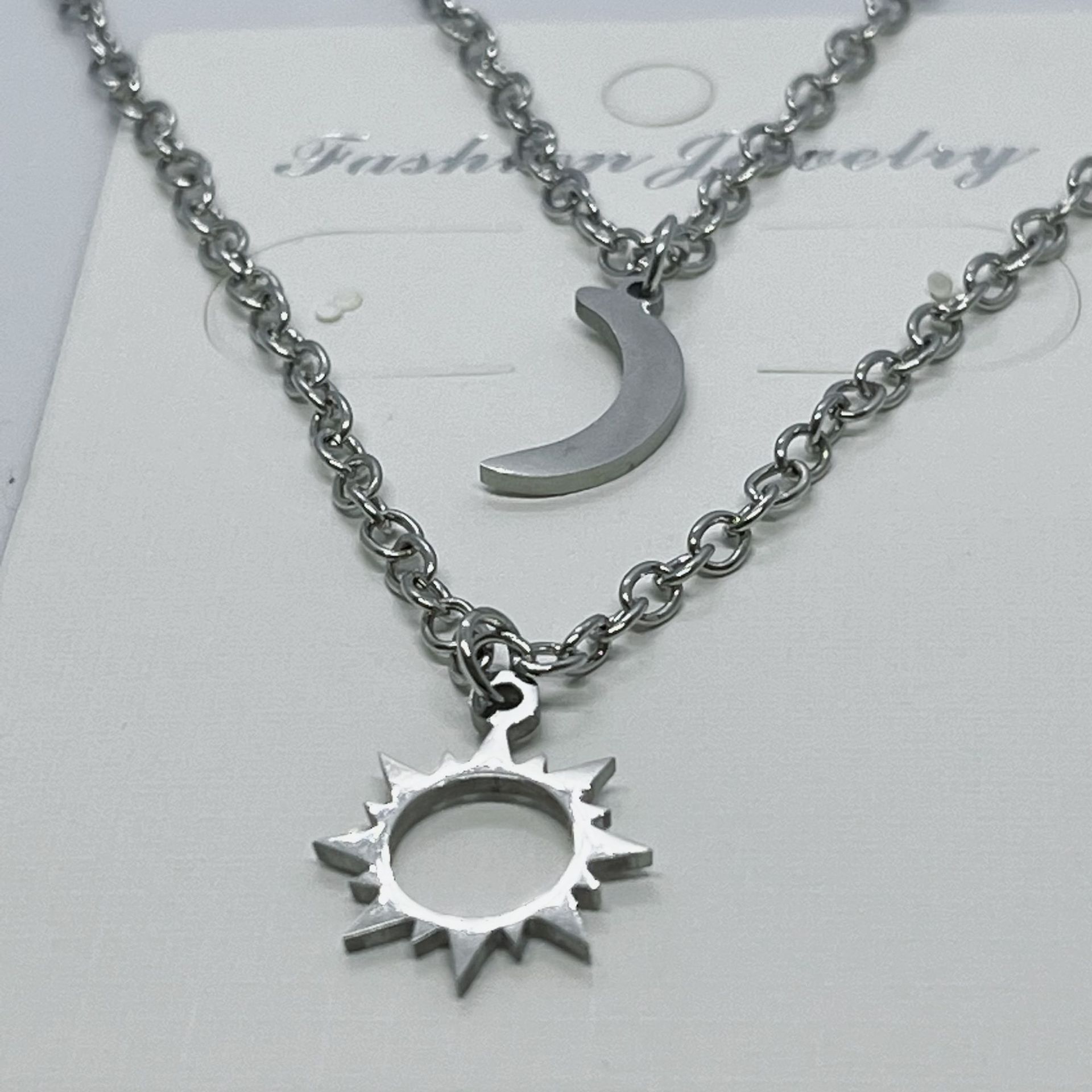 跨境新款日月情侣项链欧美创意简约不锈钢日月锁骨项链2件套批发详情5