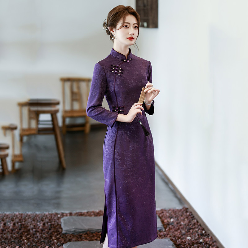 国潮紫色妈妈装国风新中式长款秋季长袖改良旗袍女高级感复古收腰秋冬详情7
