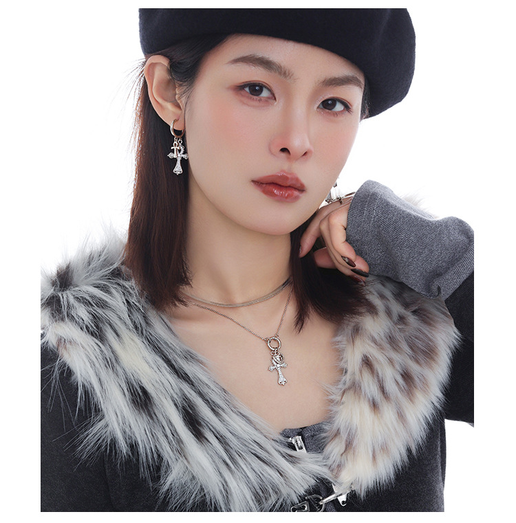 时尚个性冷淡风十字架系列耳环女原创设计轻奢高级感百搭耳钉耳饰 pic 7