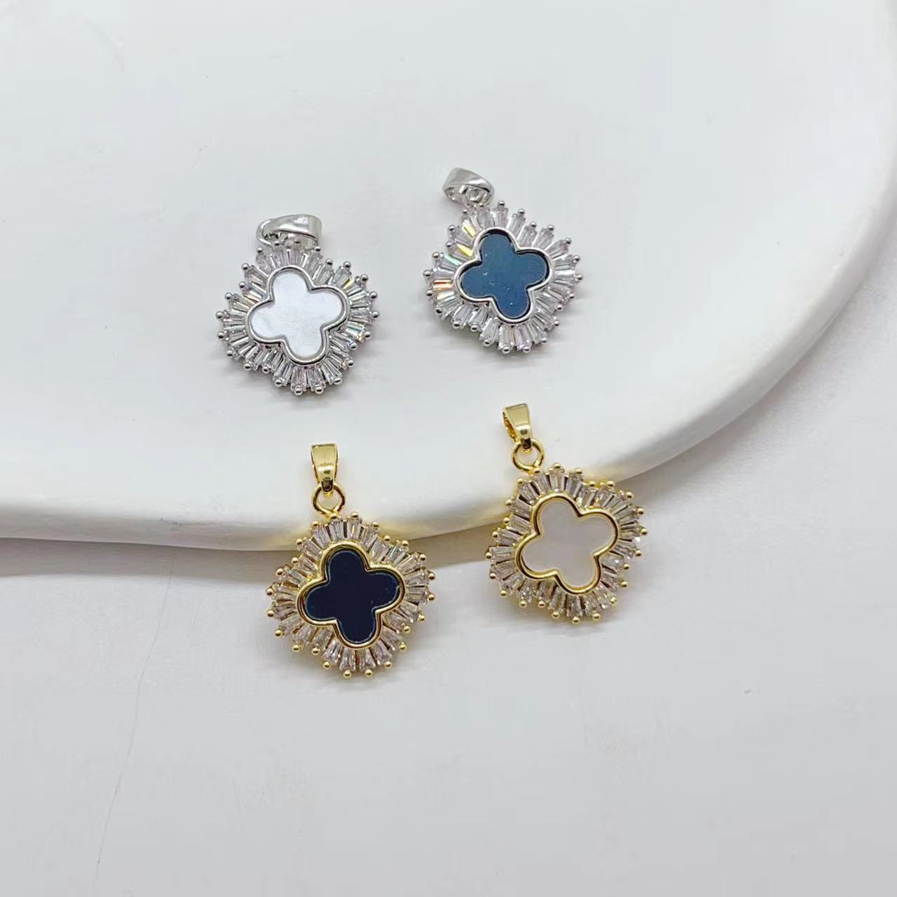 New copper micro-inlaid zircon four-leaf clover black and white bracelet necklace DIY bracelet accessory from Japanese and South Korean Internet celebrities pic 3