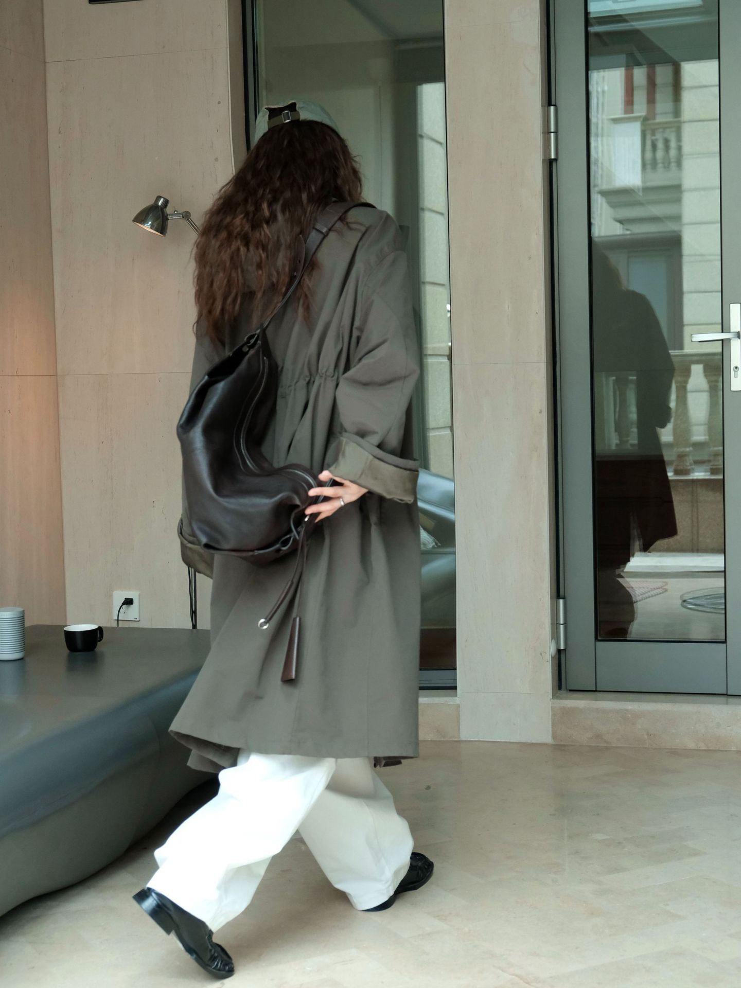 The new autumn Japanese-style outdoor street casual hooded silhouette windbreaker is a slimming and windproof long coat for women pic 18