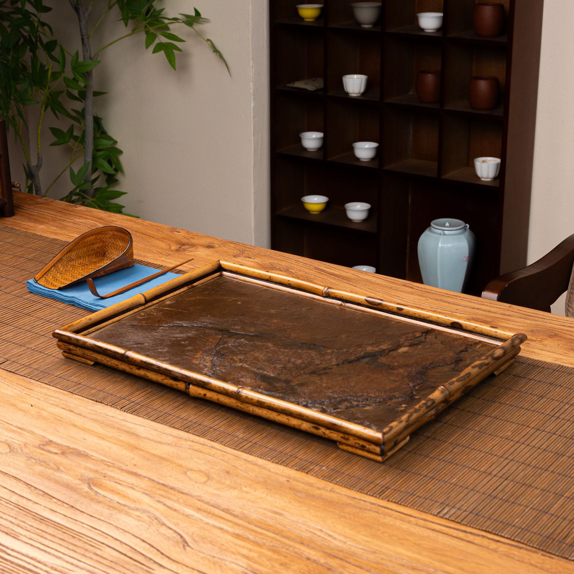 安吉梅鹿竹石面茶托盘 石面茶盘 石头制作竹工艺品 斑竹大漆国潮制品详情13