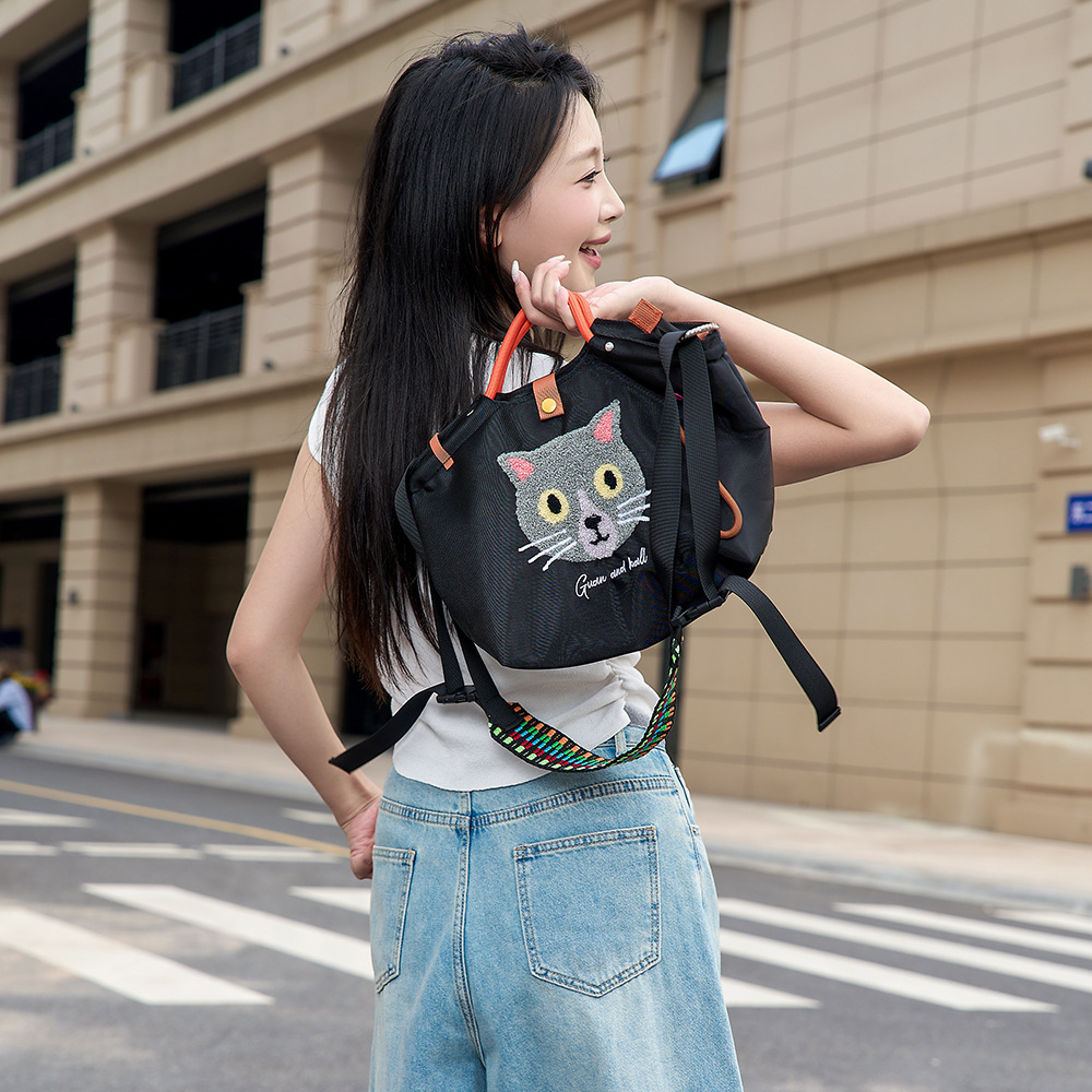 2025ins Japanese style new cute hand-carry small bag, portable for school, commuting and going out as a bento bag pic 14