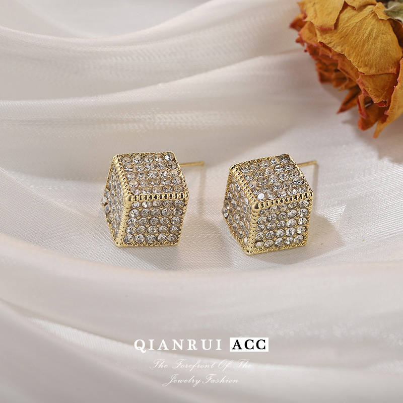 European and American ins fashion three-dimensional square full-diamond stud earrings for women, light luxury, exquisite and unique, starry sky retro earrings pic 21