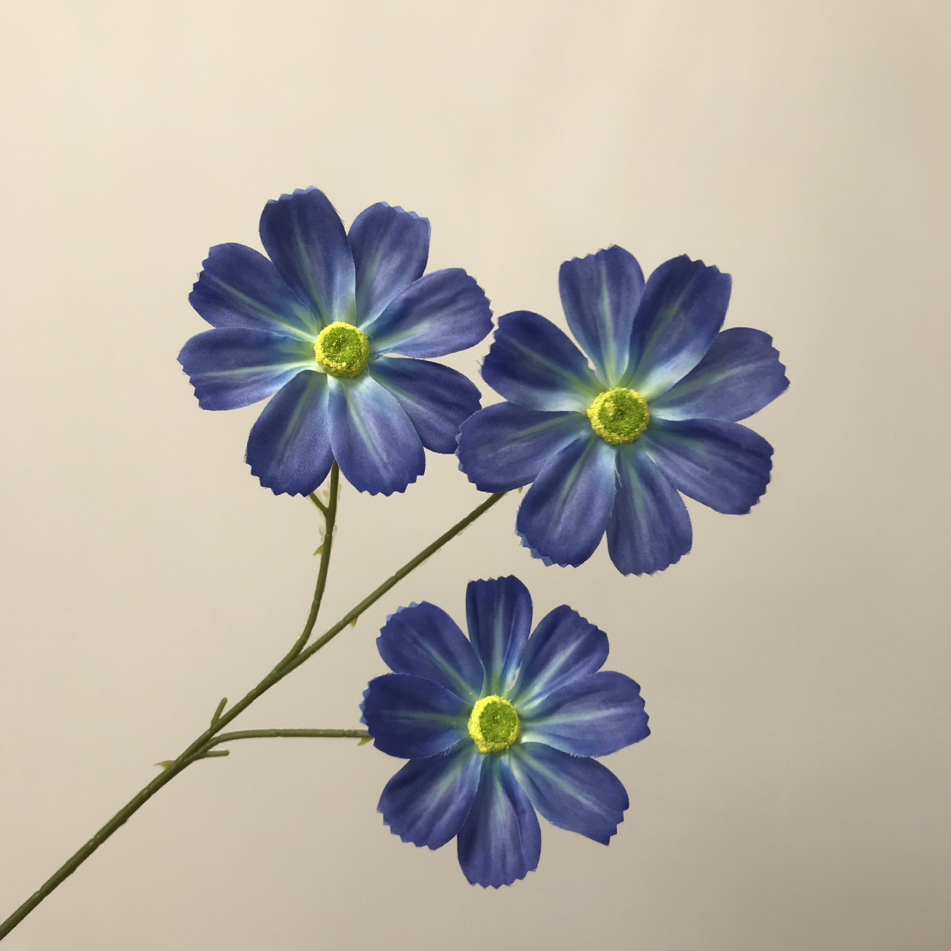 高级感逼真三头格桑花太阳花婚庆仿真花婚礼吊顶路引花地排花假花详情16