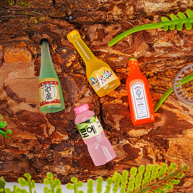 抖音迷你仿真小酒瓶树脂卡通立体小瓶子饰品配件食玩diy材料摆件详情10