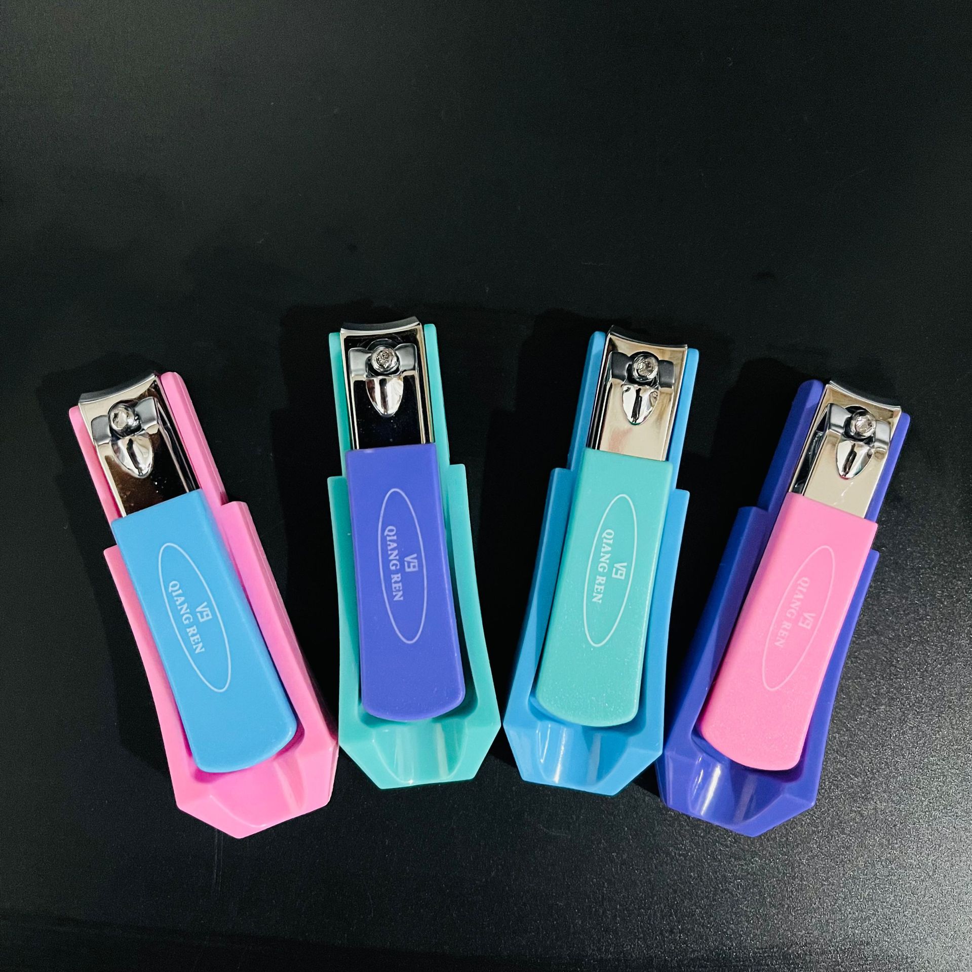 【 Office 】V7860 nail clippers 12/ box 600/ piece V7860 nail clippers Flat edge Nail clippers Nail clippers Large carbon steel nail clippers Candy color 2 yuan supply batch pic 5