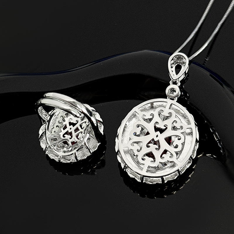 2025庄生生珠宝仿真红刚玉蓝尖晶首饰时尚轻奢套装12*16-10*12详情3