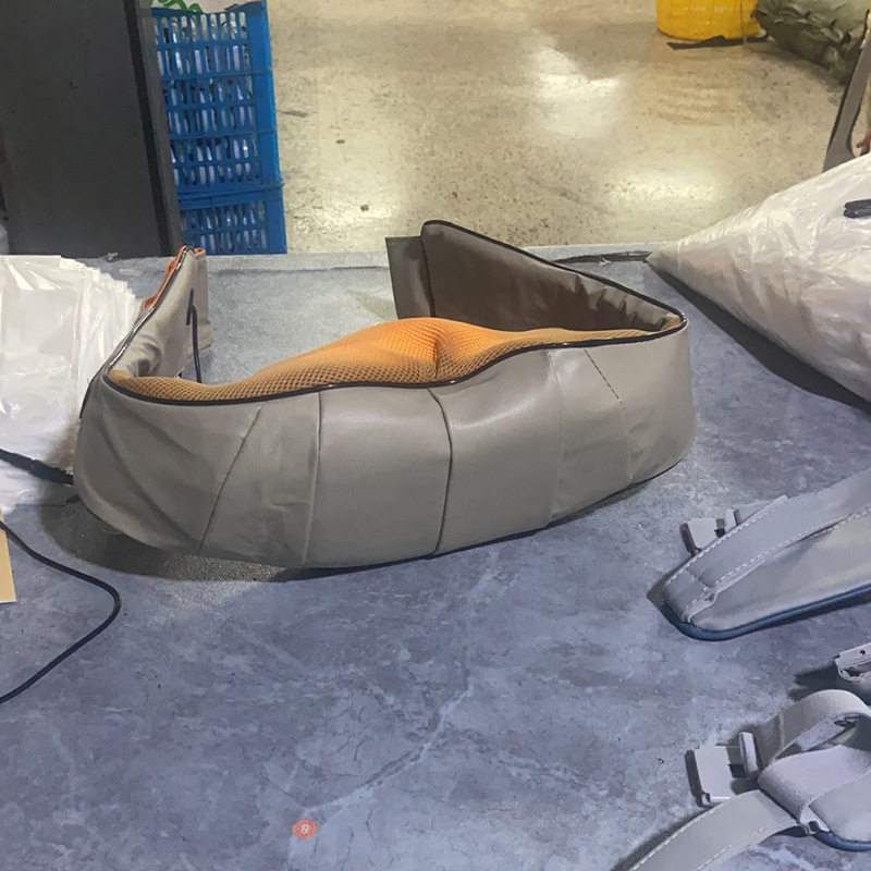 Wholesale of multi-functional U-shaped electric cervical vertebrae kneading, massaging and tapping shawls from the manufacturer pic 20