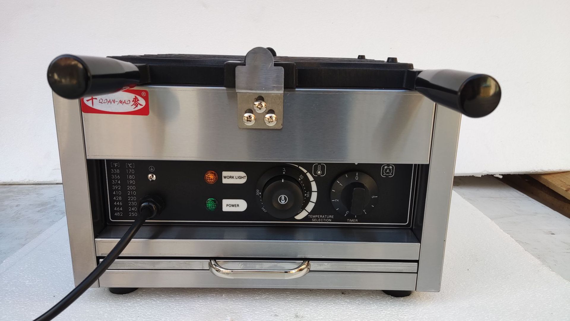 Qianmai commercial electric five-compartment banana burner, double-sided heating banana burner mold waffle machine, stall equipment pic 15