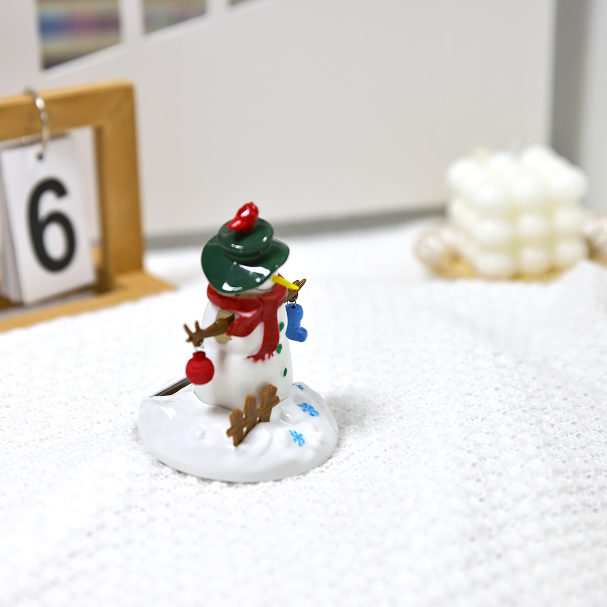 Cross-border best-selling solar-powered automatic rocker Christmas holiday gift fence, clown snowman accessory available for wholesale pic 10