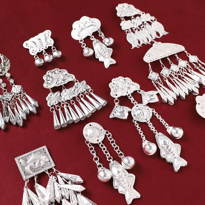 Miao ethnic style headwear, hair clips, retro Miao silver tassels, foot swaying, Hanfu, ancient style, Warring States period robe, side hair clips for women pic 3