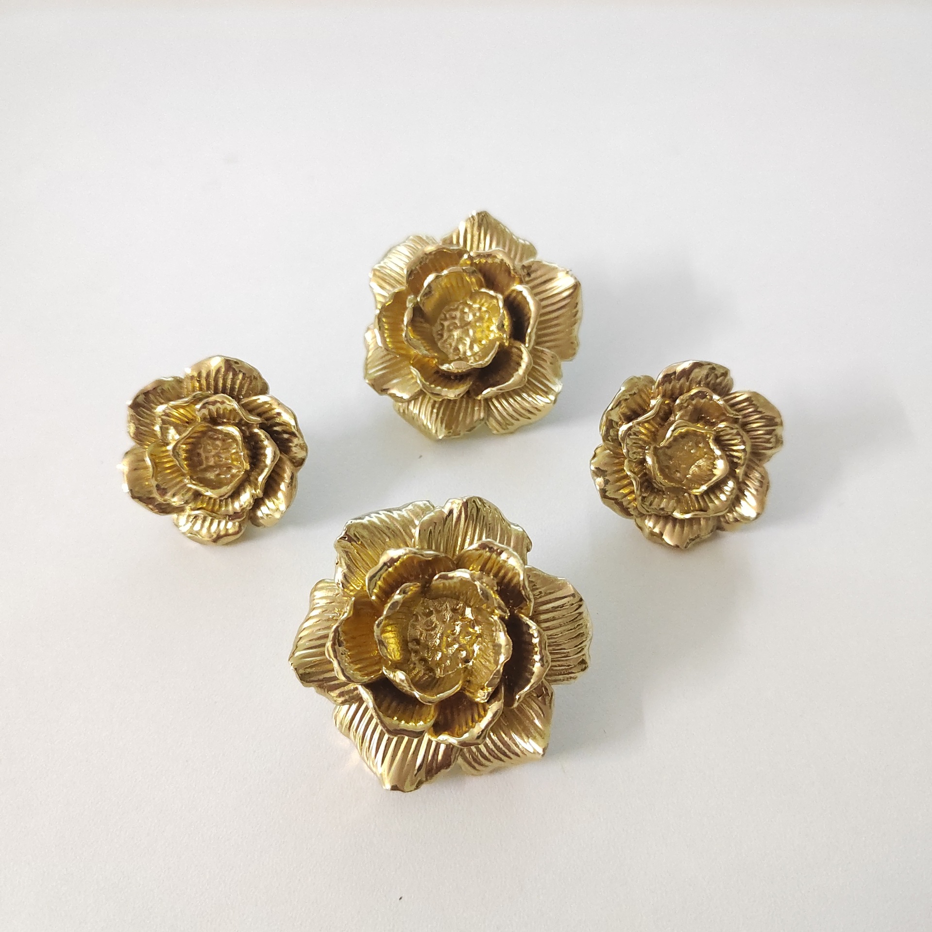 Brass rose drawers, cabinet doors, kitchen cabinets, wardrobes, wine cabinets, shoe cabinets, bookcases, TV cabinets, handles pic 2