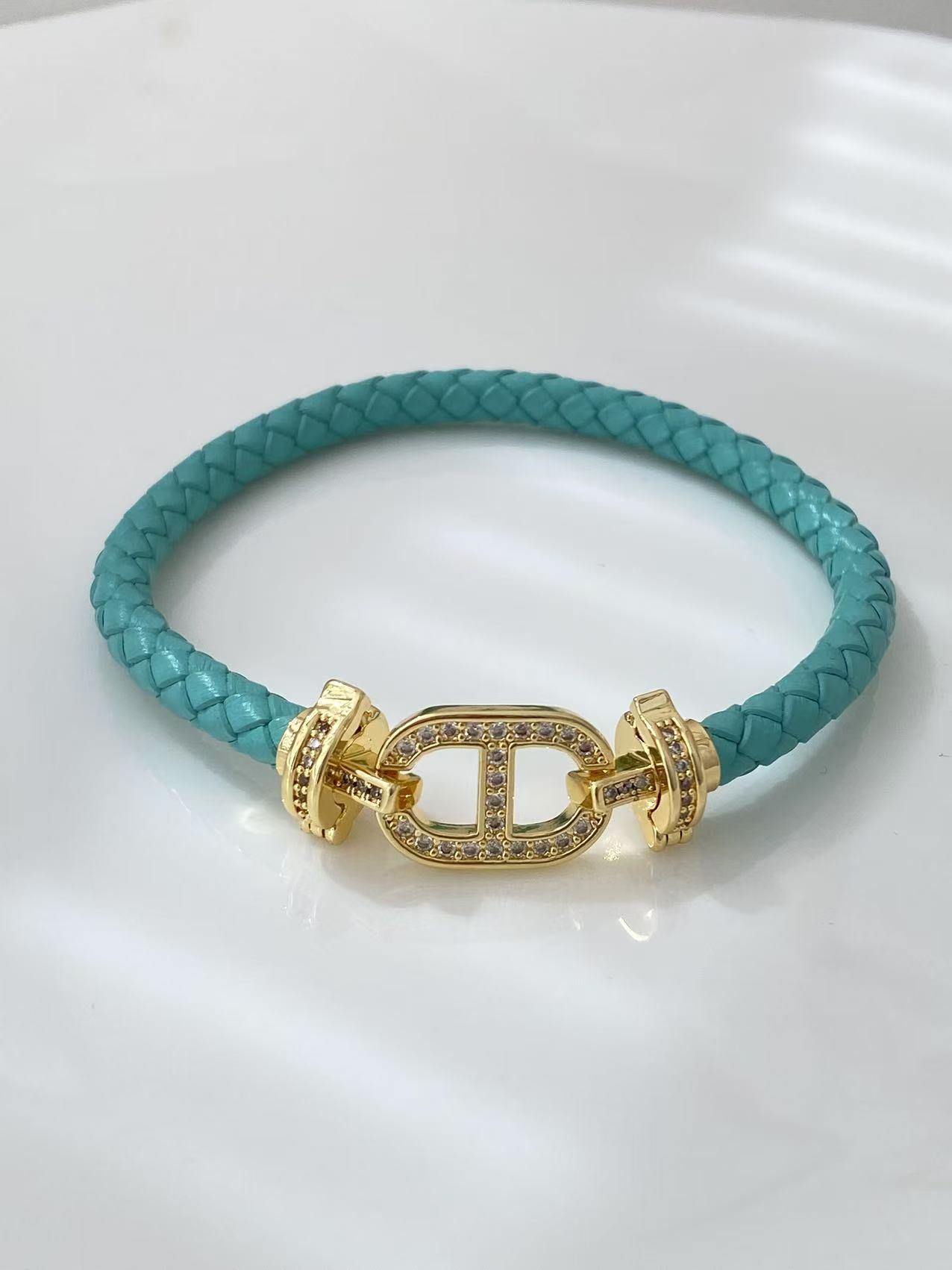 Pig nose red rope leather rope bracelet for men and women, 18k gold copper slightly inlaid with diamonds, high-end DIY bracelet for couples in the zodiac year pic 5