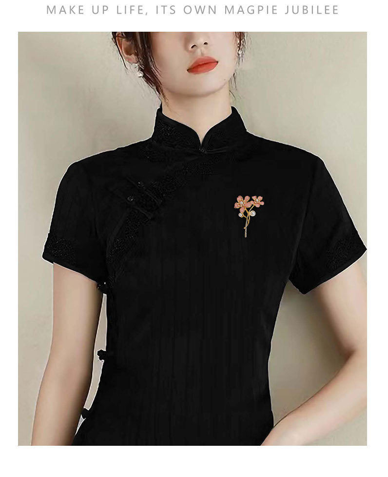 Fashionable and elegant cherry blossom brooches, niche and light luxury style flower brooches, new best-selling pins, suit jackets and accessories pic 17