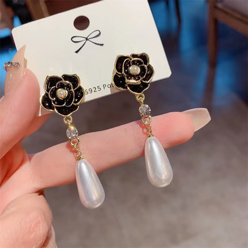 复古水滴山茶花珍珠长款耳钉抖音热销小众设计感超仙滴油耳环耳饰详情3